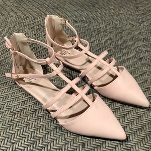 JG Dorsy Blush Strappy Flats New Size 10